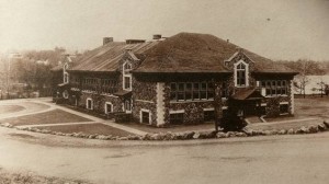 The Lake Drive School soon after its 1920 addition.